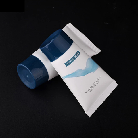 Delicate Disposable Hotel Travel Kit Shower gel Spa